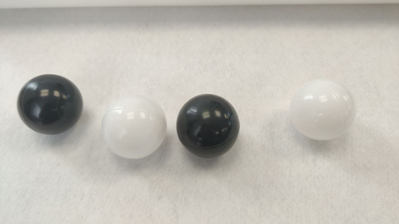 5.5cm balls